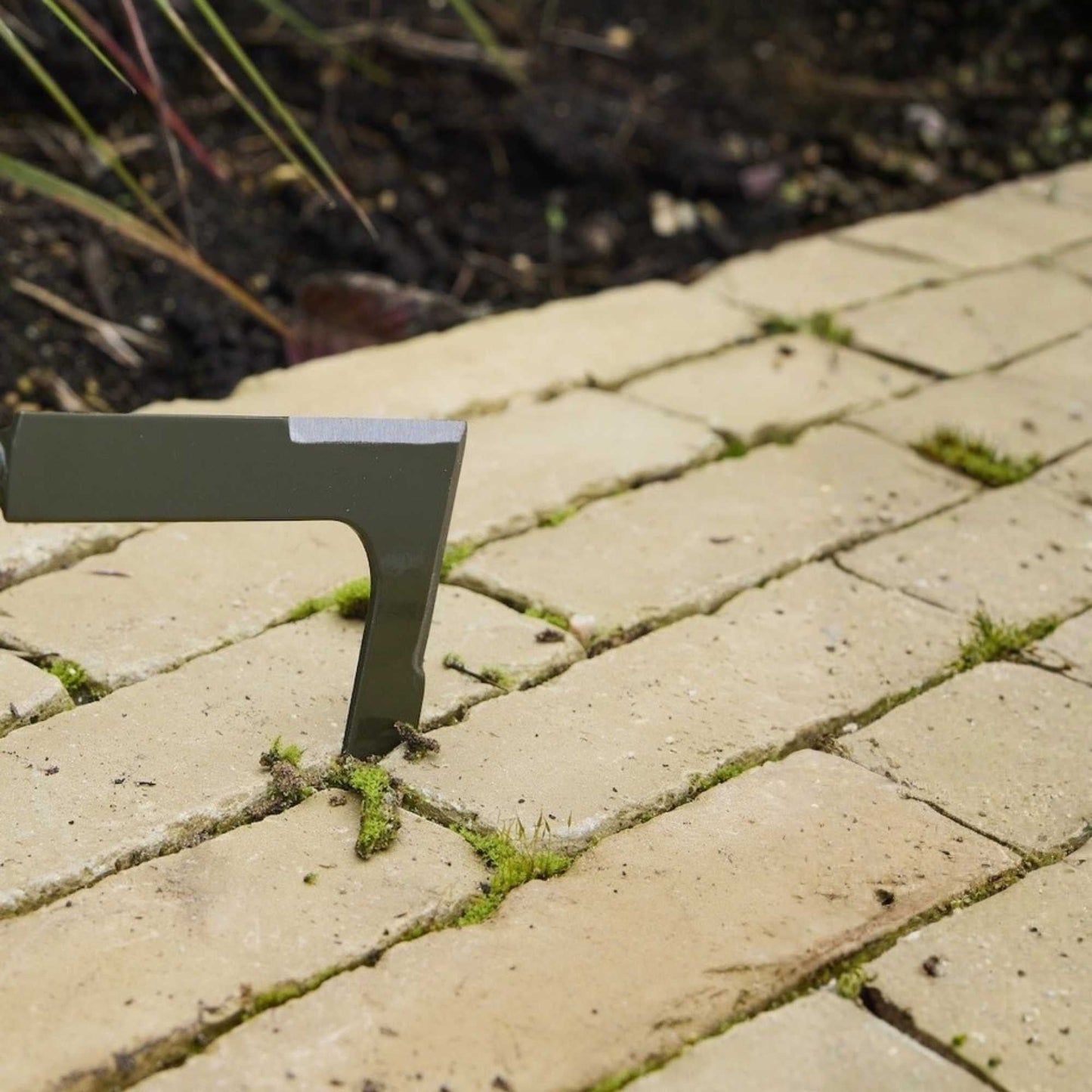 Burgon & Ball BoronGreen Block Paving Knife Home & Garden > Garden Tools > Hand Tools - Minimalist Gardener