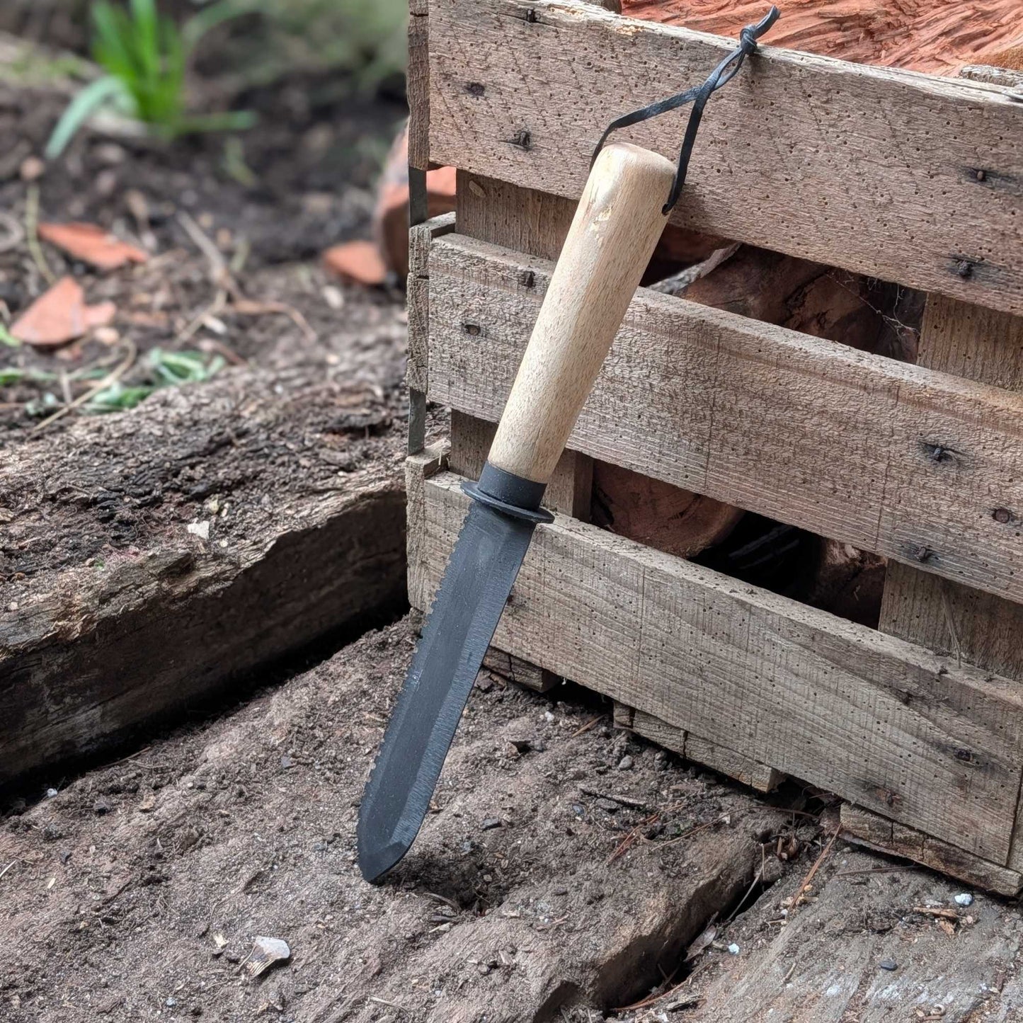 Hori Hori Gardening Knife Home & Garden > Garden Tools > Hand Tools - Minimalist Gardener