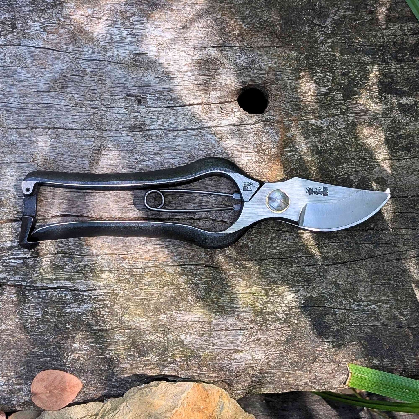 Japanese Kiyohide 200 Premium Pruner Home & Garden > Garden Tools > Pruning - Minimalist Gardener