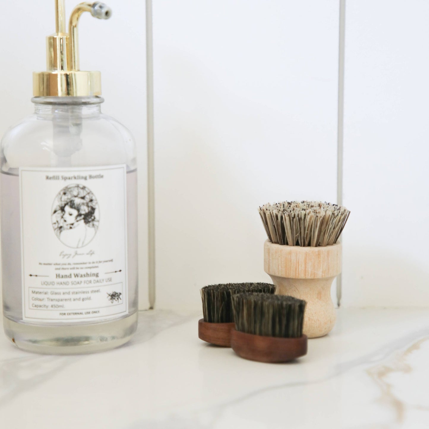 Mini Bristle Garden Brush Home & Garden > Garden Accessories > Cleaning - Minimalist Gardener