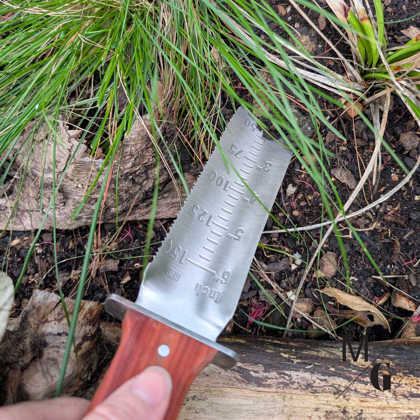 Multi - Functional Gardening Knife Hori Hori Home & Garden > Garden Tools > Gardening Tools - Minimalist Gardener