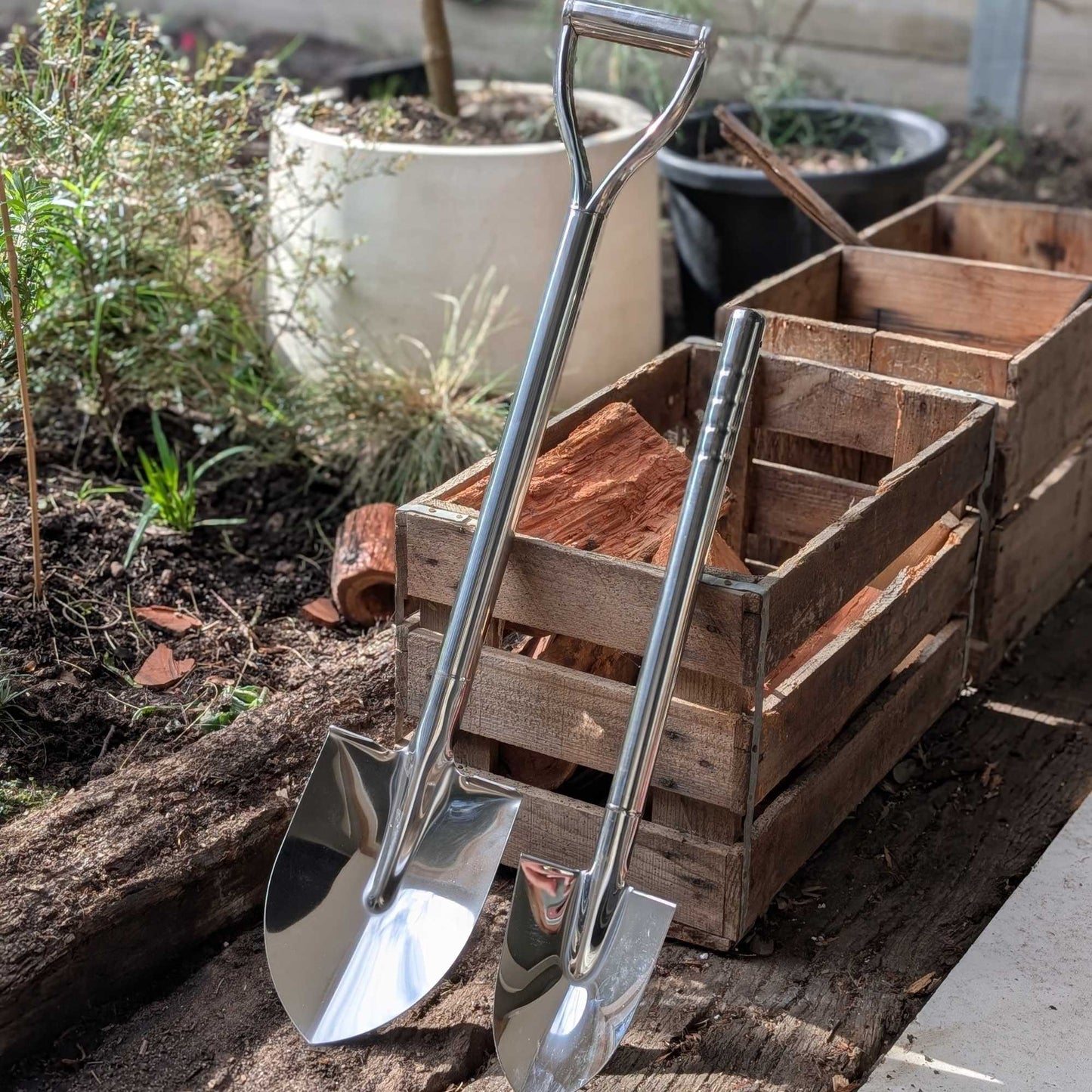 Stainless Steel D - Grip Garden Spade Small Home & Garden > Garden Tools > Gardening Tools - Minimalist Gardener
