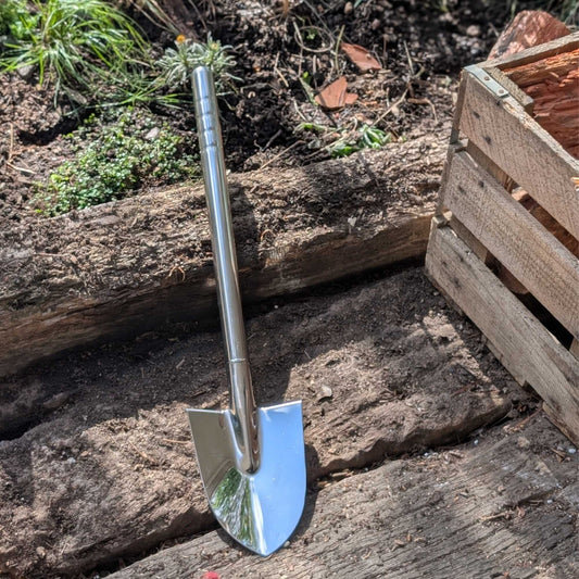 Stainless Steel Straight Garden Spade Small Home & Garden > Garden Tools > Gardening Tools - Minimalist Gardener