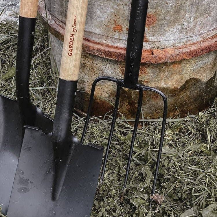 Swedish Deluxe Garden Spade Home & Garden > Garden Tools > Gardening Tools - Minimalist Gardener
