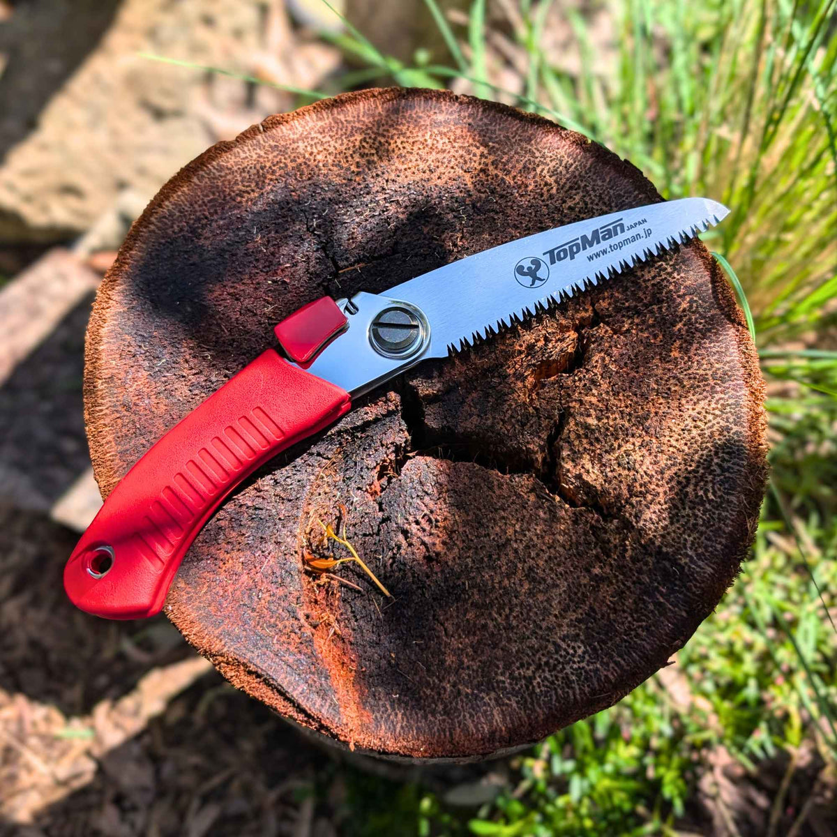Topman Japanese 120mm Folding Pocket Saw | Red Home & Garden > Garden Tools > Pruning - Minimalist Gardener