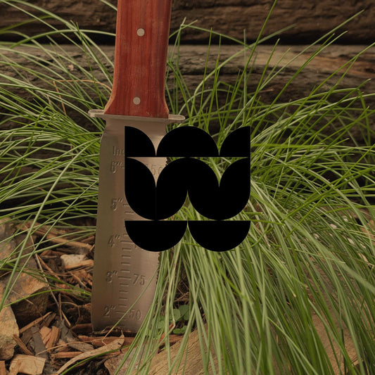 The essential guide to choosing the perfect gardening knife - Minimalist Gardener