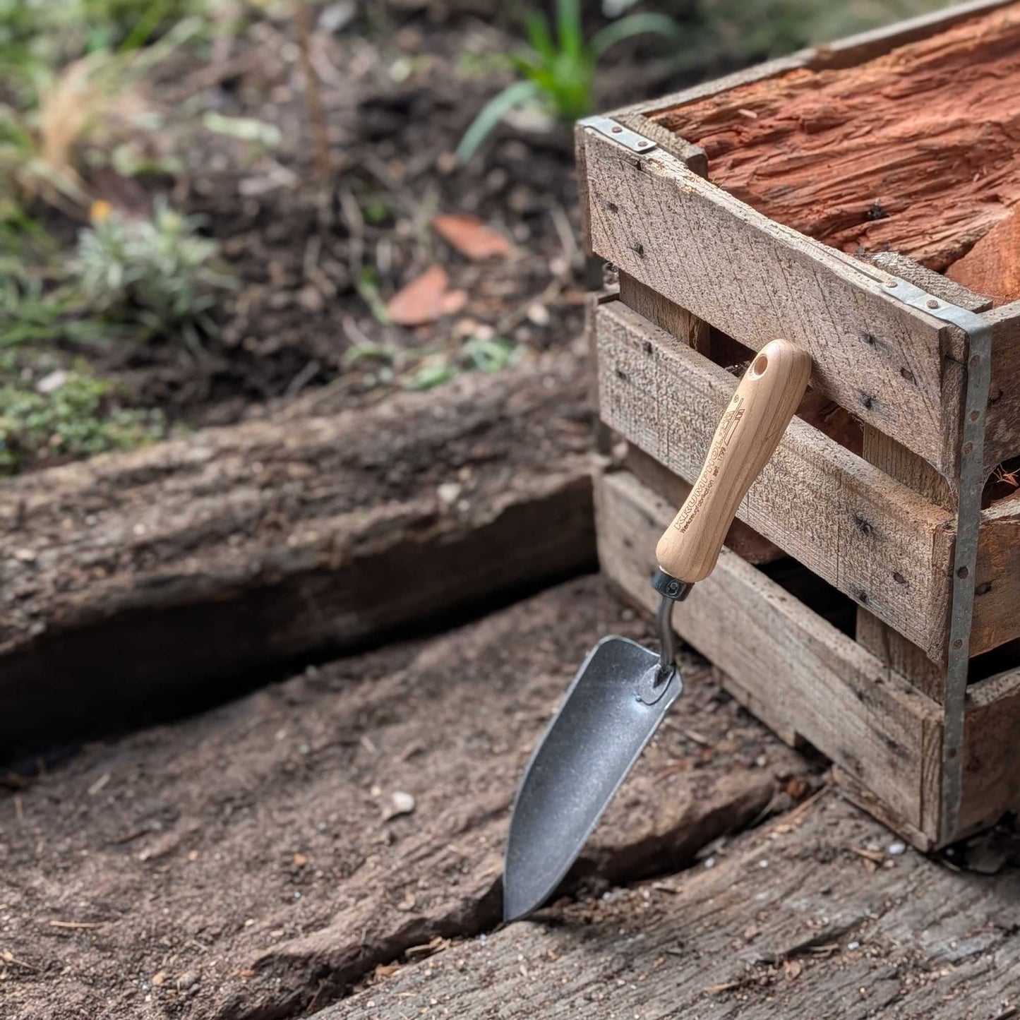 Krumpholz Hand - Forged Classic Trowel Home & Garden > Garden Tools > Hand Tools - Minimalist Gardener