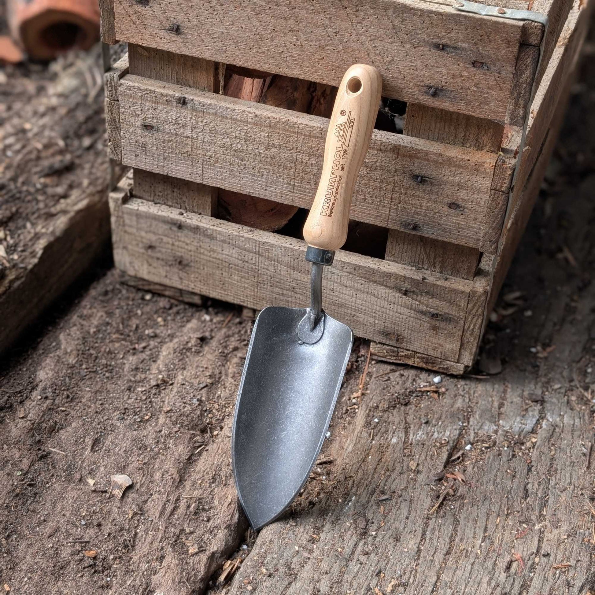 Hand - Forged Classic Trowel Home & Garden > Garden Tools > Hand Tools - Minimalist Gardener Krumpholz
