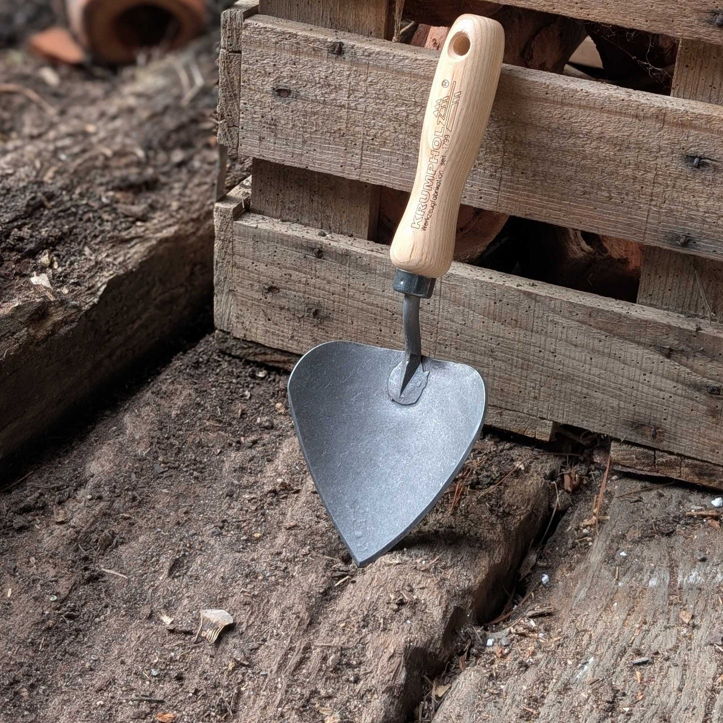 Hand - Forged Pot Trowel Home & Garden > Garden Tools > Hand Tools - Minimalist Gardener