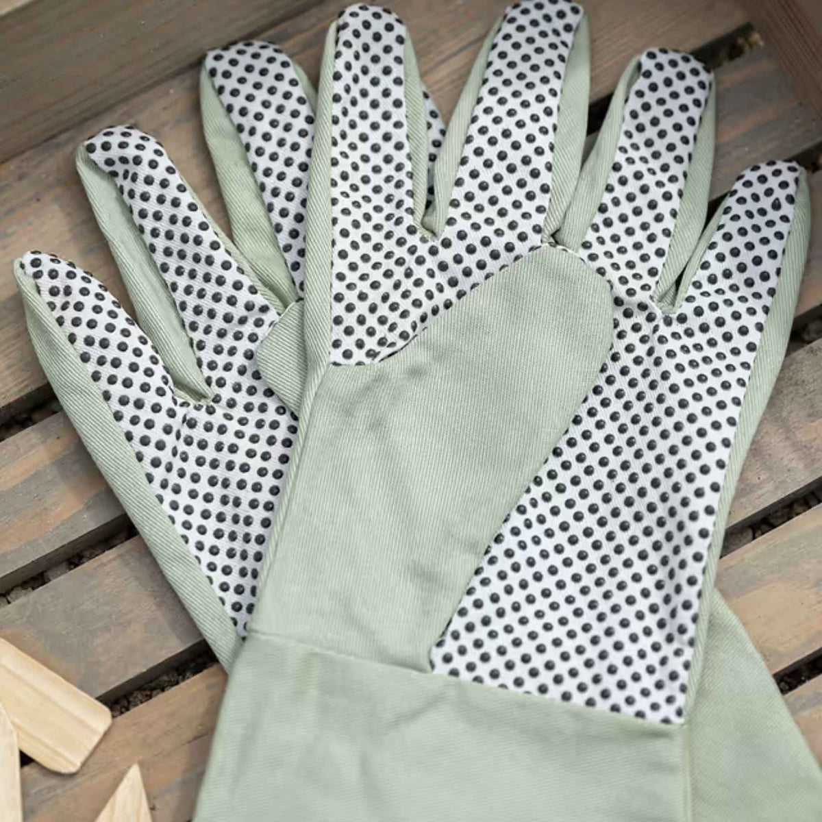 Lightweight Garden Potting Gloves | Sage > Home & Garden > Garden Tools > Gardening Gloves - Personal Care and Protection> Minimalist Gardener