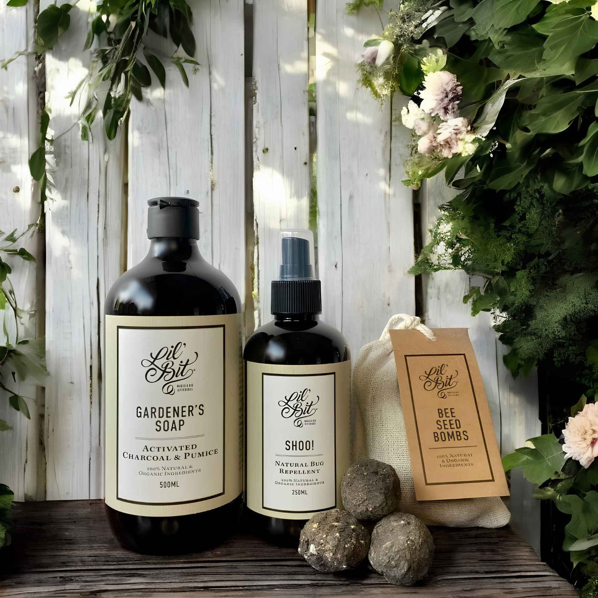 Organic Garden Lovers Gift Pack | Soap, Seeds & Repellent > Home & Garden > Garden Accessories > Gardening Gift Box - Minimalist Gardener