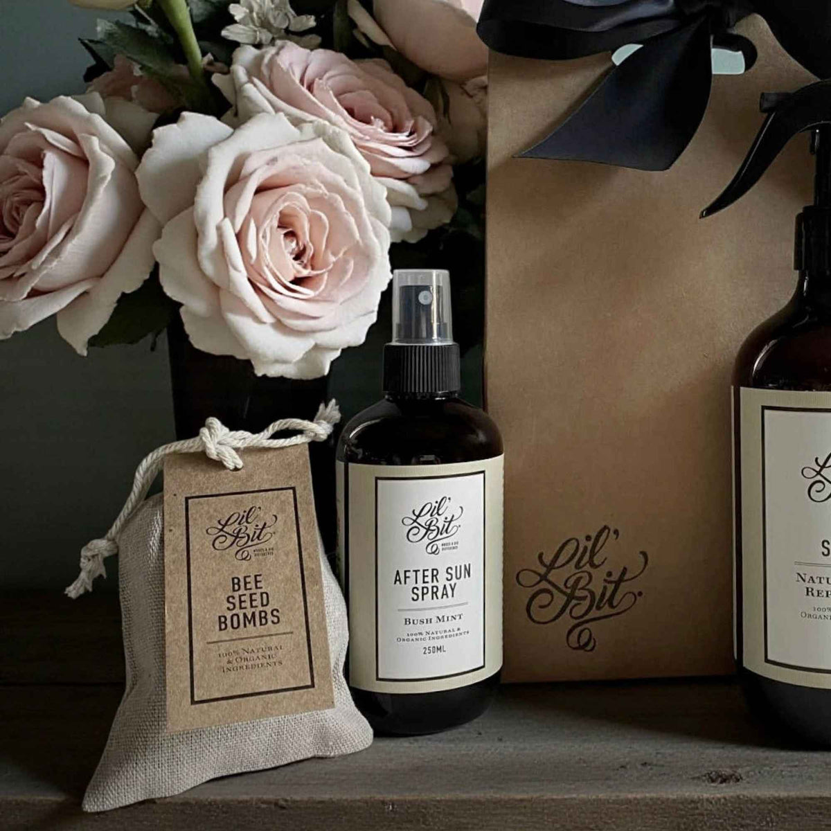 Organic Garden Lovers Gift Pack | Soap, Seeds & Repellent > Home & Garden > Garden Accessories > Gardening Gift Box - Minimalist Gardener