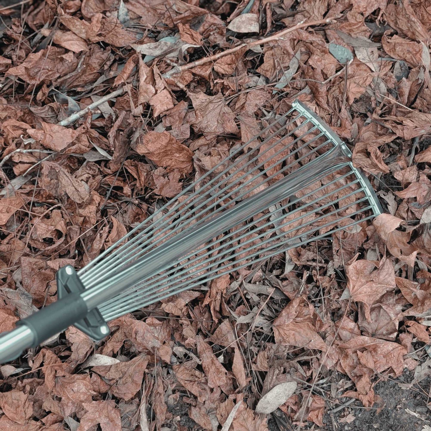 Adjustable Steel Garden Rake Home & Garden > Outdoor Plants > Plant Support - Minimalist Gardener
