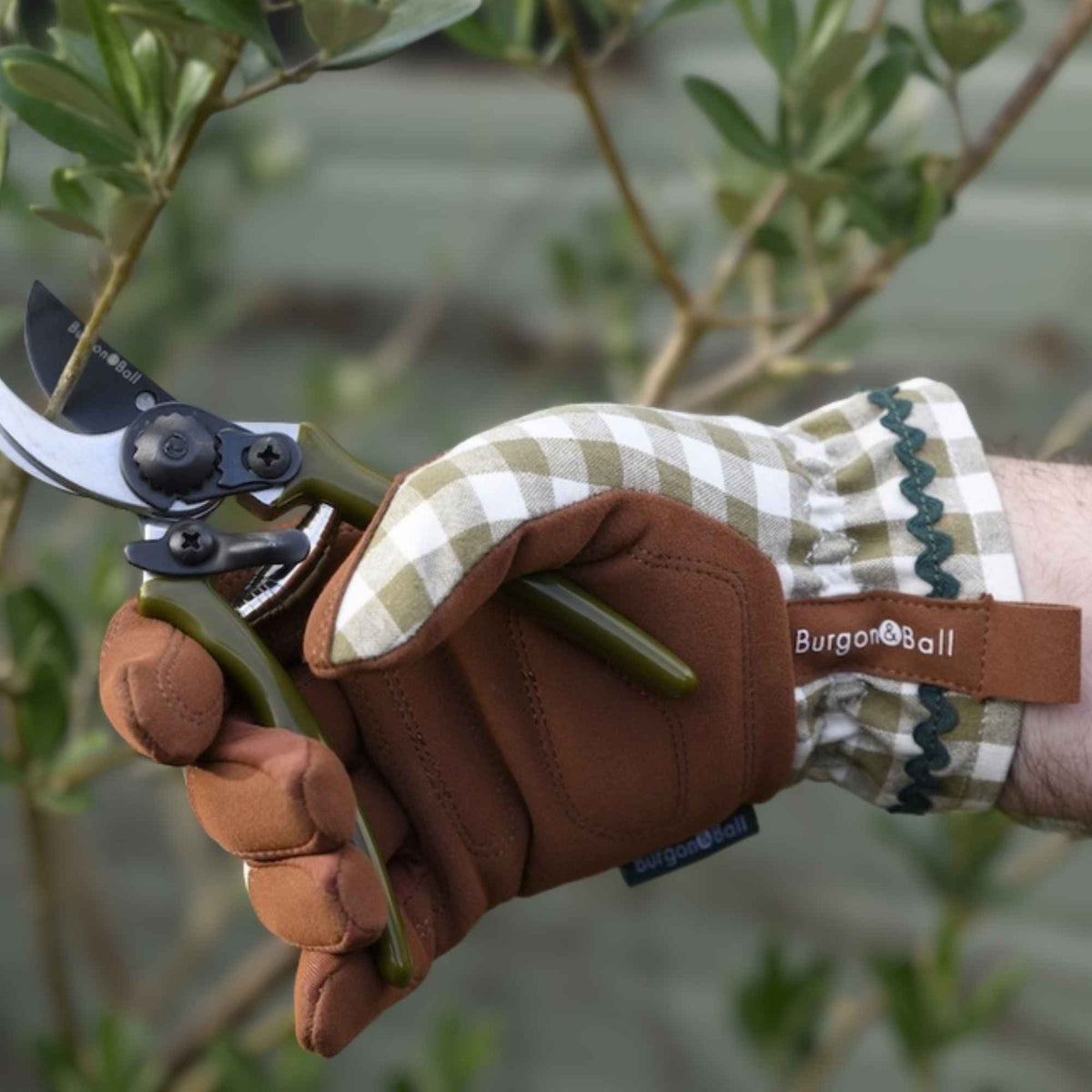 Burgon & Ball Collector Garden Gloves for Women | Olive Check Home & Garden > Garden Tools > Gardening Gloves - Minimalist Gardener