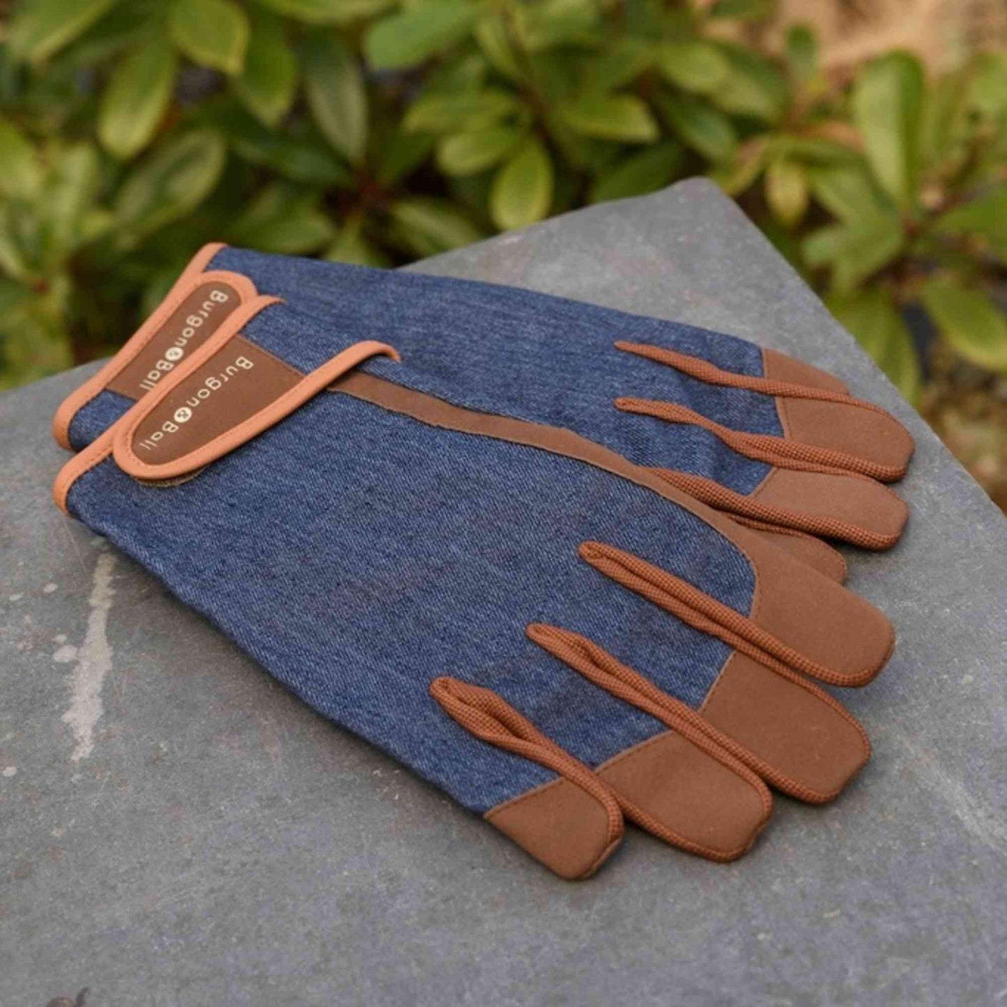 Burgon & Ball Dig the Glove | Denim Home & Garden > Garden Tools > Gardening Gloves - Minimalist Gardener