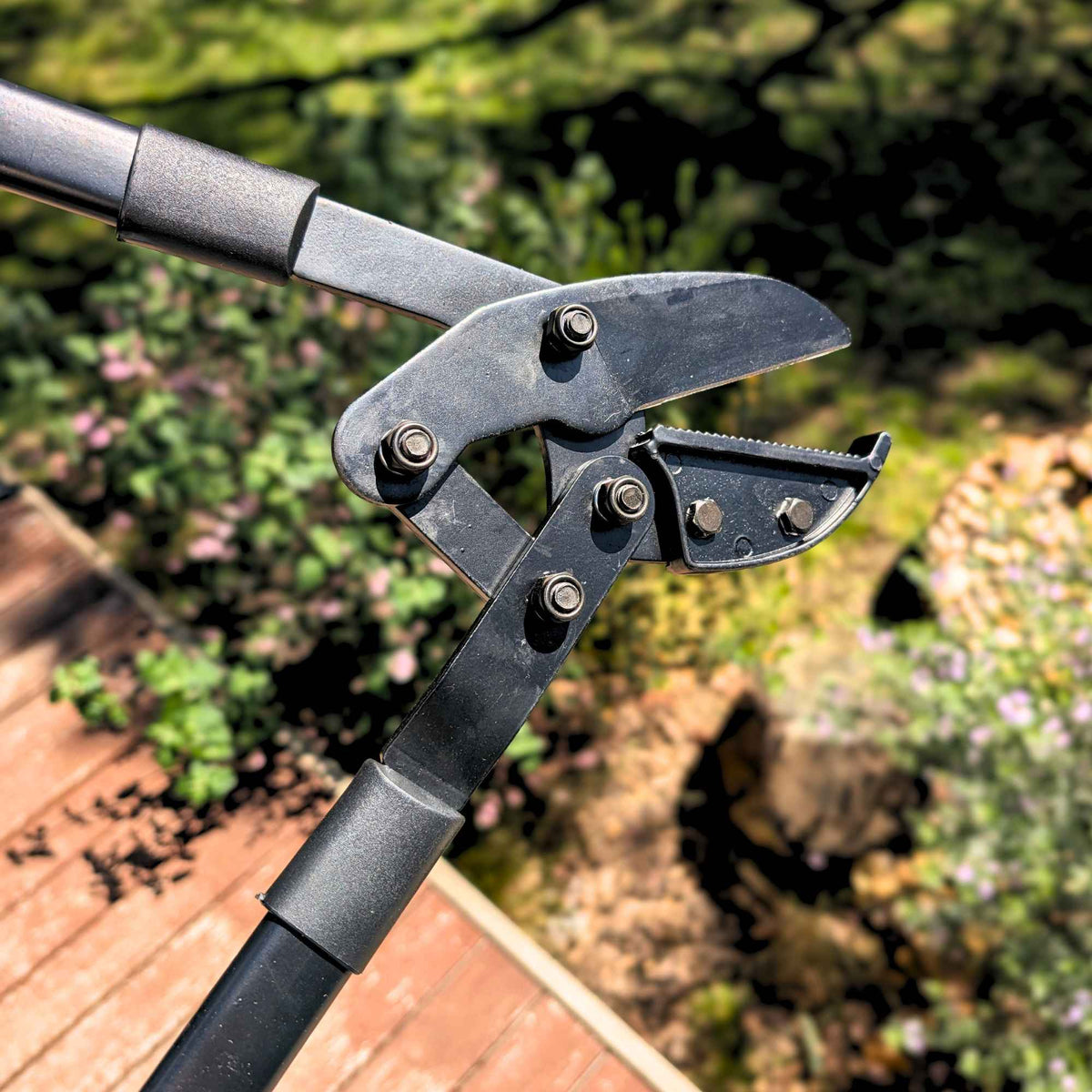 by Benson Swedish Telescopic Bypass Loppers Garden Tools > Loppers > Lopping Shears - Minimalist Gardener