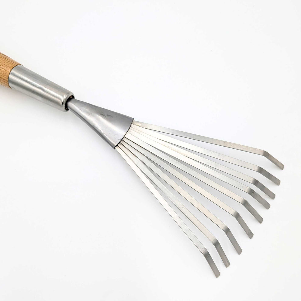 Mid-Handle Border Leaf Rake | Ashwood & Stainless Steel – Minimalist ...