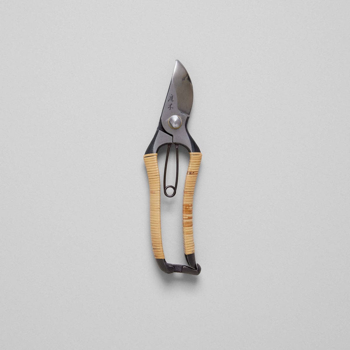 Handmade Niwaki Rattan Secateurs - Minimalist Gardener