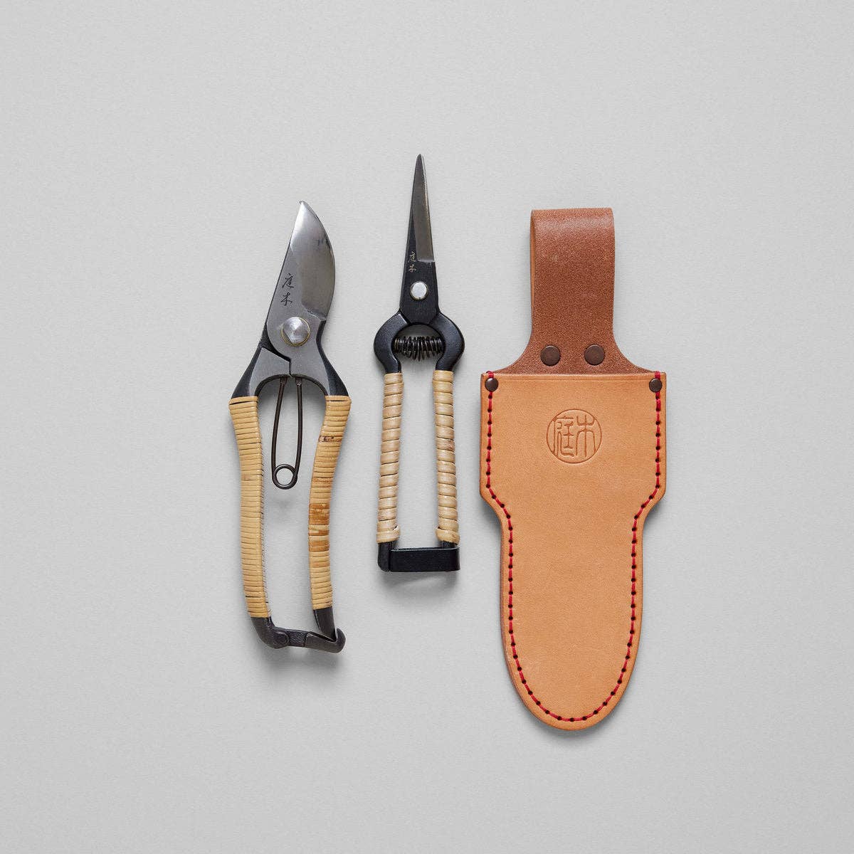 Handmade Niwaki Rattan Secateurs - Minimalist Gardener