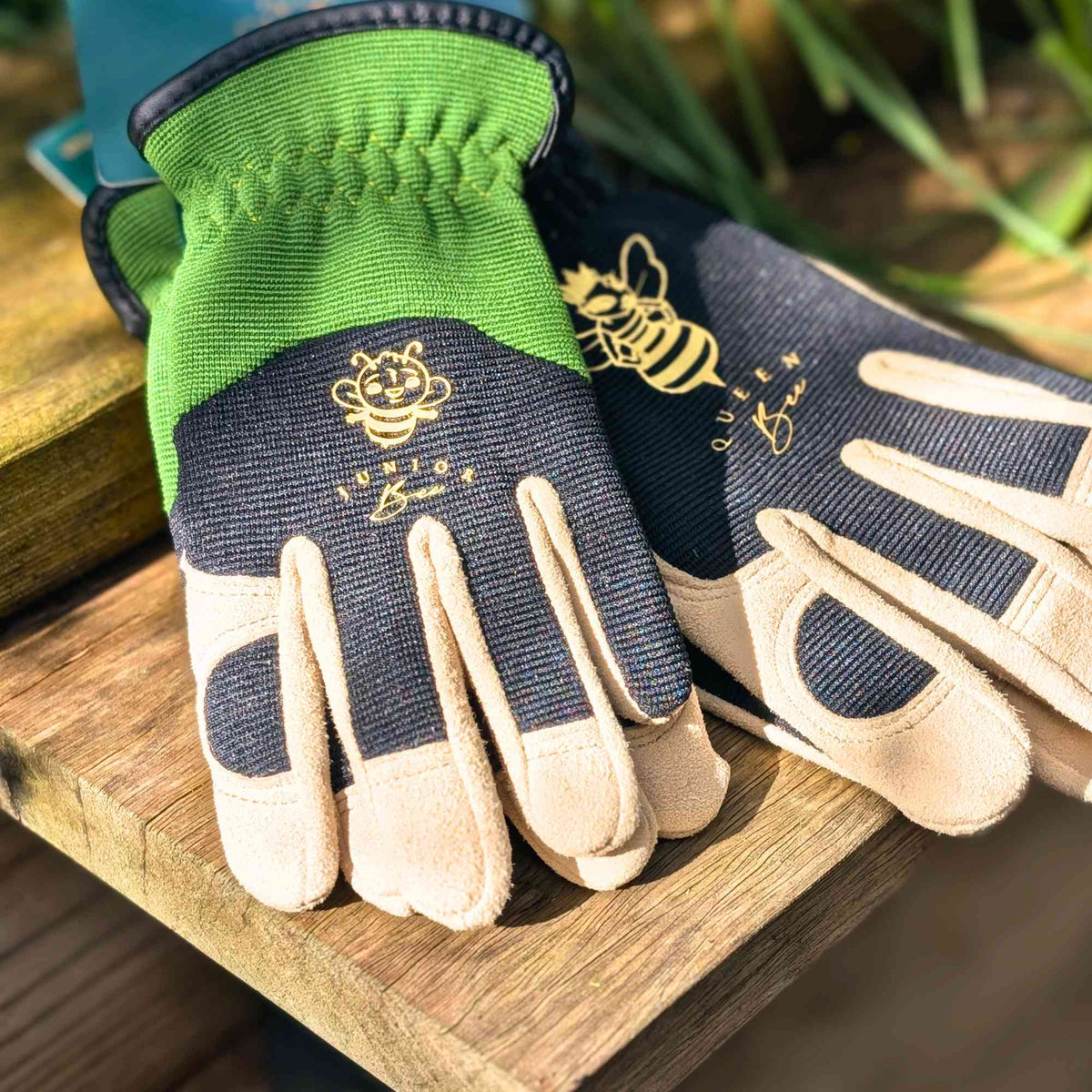 Junior Bee Children's Garden Gloves Home & Garden > Garden Tools > Children's Gloves - Minimalist Gardener