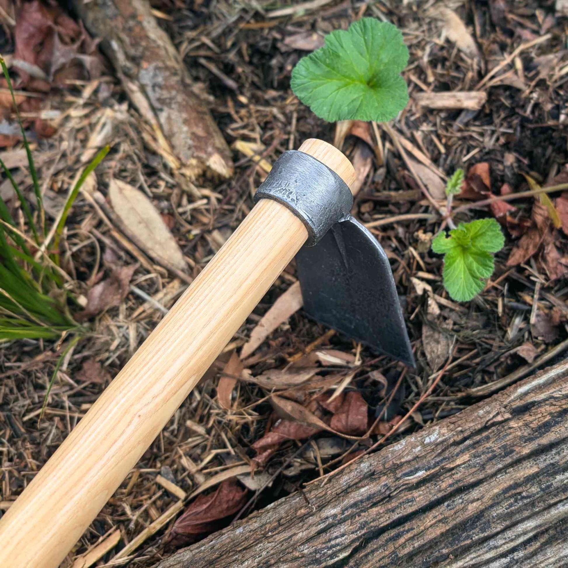 Krumpholz Hand-Forged Small Hand Hoe | 40cm Home & Garden > Garden Tools > Hand Tools - Minimalist Gardener