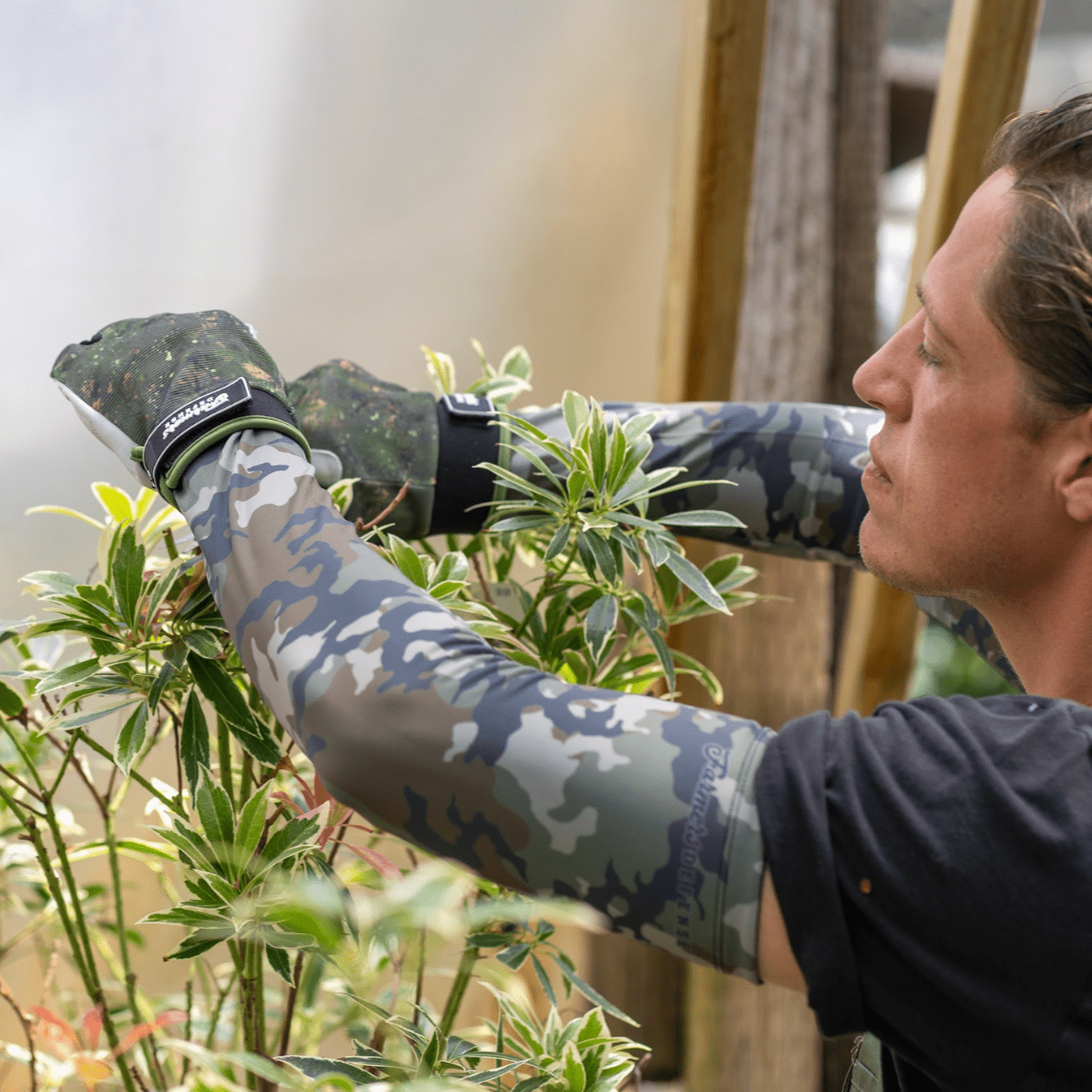 Leather Gardening Gloves Green Brush Home & Garden > Garden Tools > Gloves - Minimalist Gardener