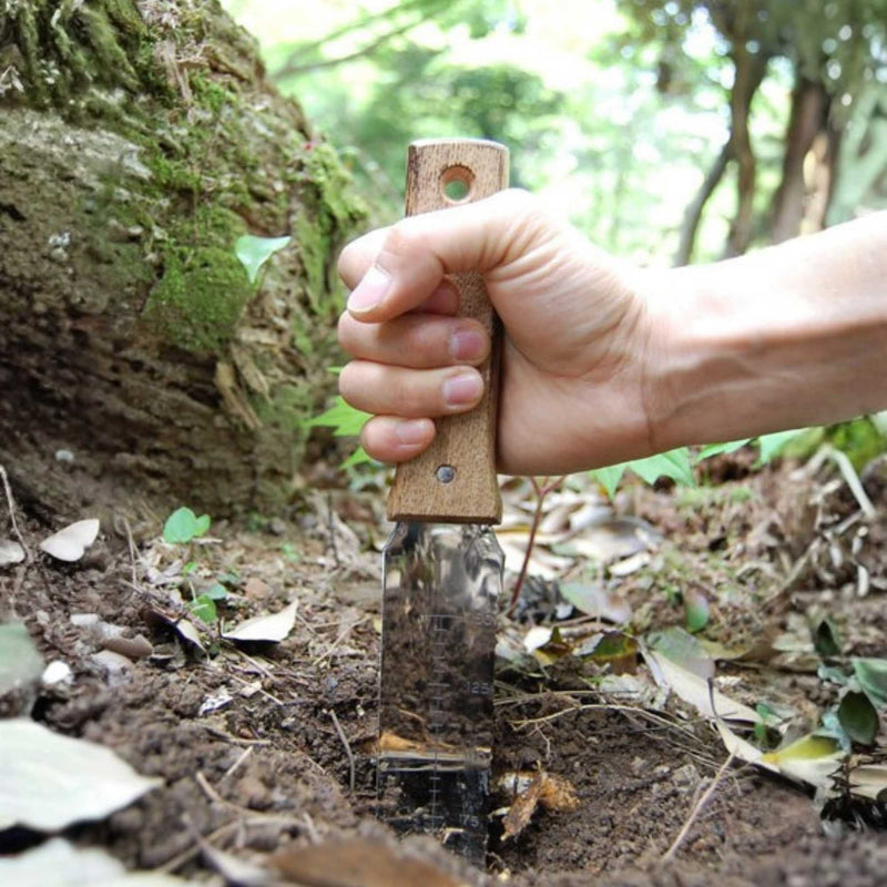 Nisaku 650 Japanese Hori Hori Knife with Pouch Home & Garden > Garden Tools > Gardening Tools - Minimalist Gardener