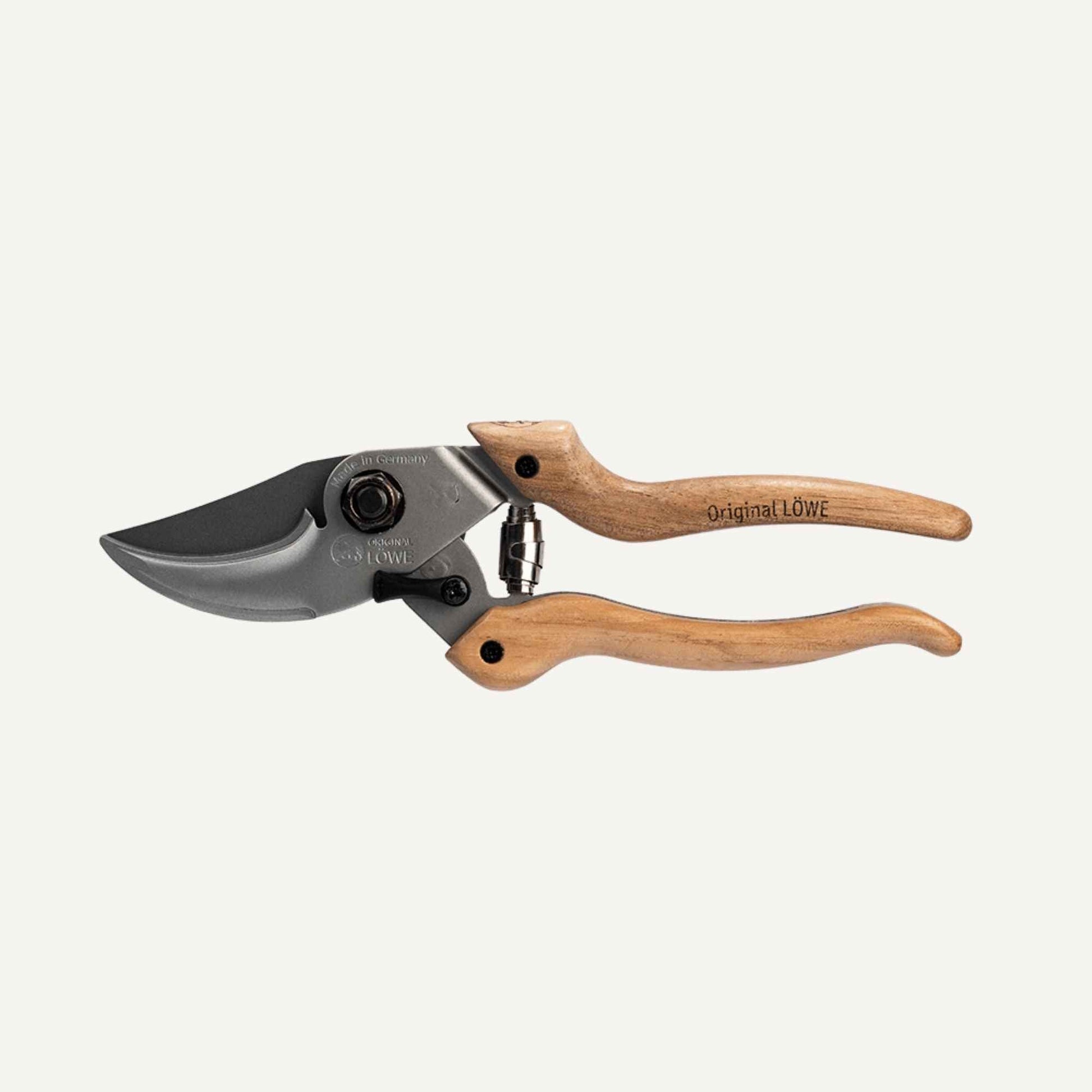 Original LÖWE Natural 9.107 Professional Bypass Secateurs Home & Garden > Garden Tools > Shears - Minimalist Gardener