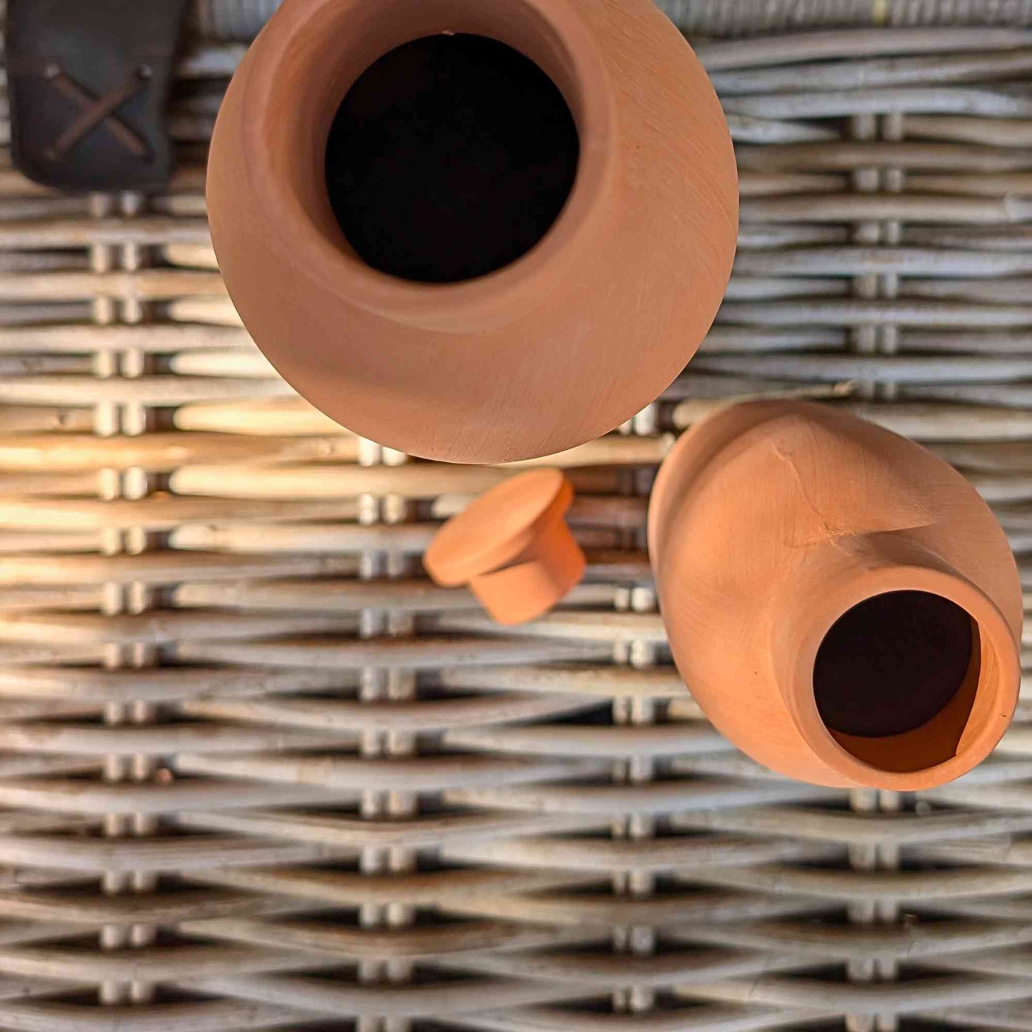 Terracotta Bottle Olla Irrigation Pots | Set of 2 Large 1200ml Home & Garden > Garden Accessories > Watering - Minimalist Gardener