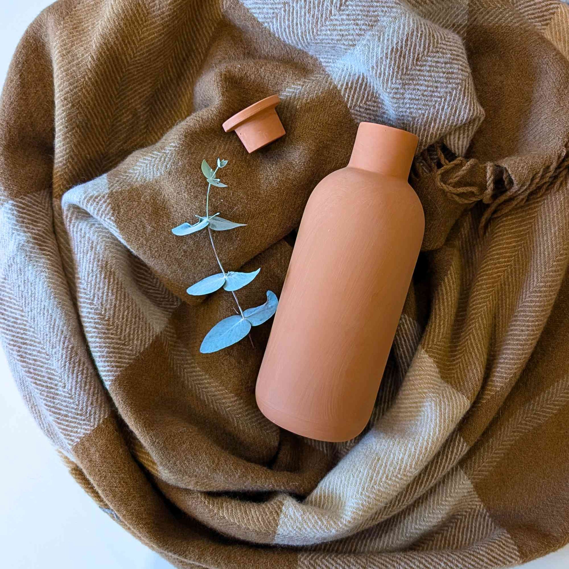 Terracotta Bottle Olla Irrigation Pots | Set of 2 Large 1200ml Home & Garden > Garden Accessories > Watering - Minimalist Gardener